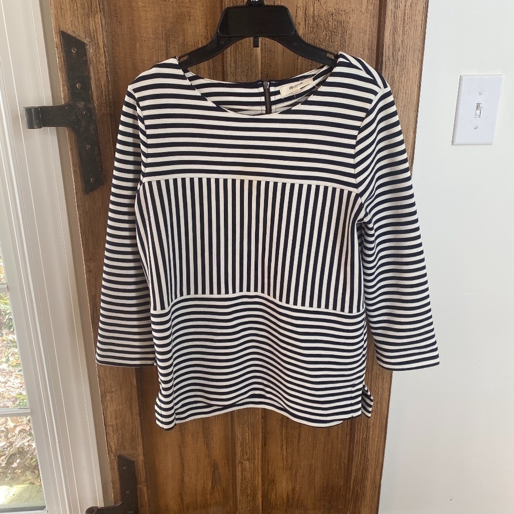 Madewell Knit blue and white striped shirt. Size Small